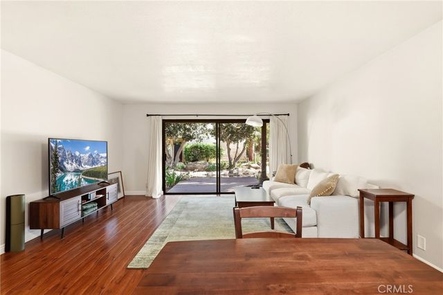 44 Tangelo 298, Irvine, CA 92618