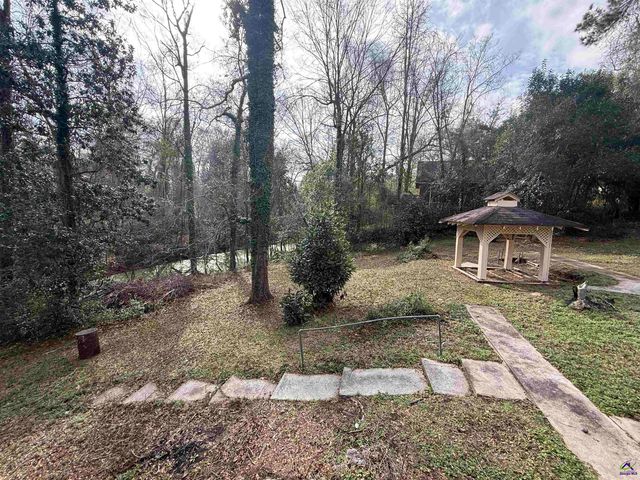 1977 Thomas Drive, Macon, GA 31217