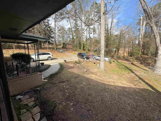 1977 Thomas Drive, Macon, GA 31217