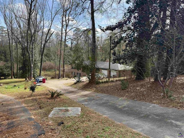 1977 Thomas Drive, Macon, GA 31217