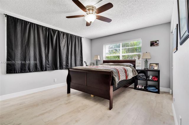 3777 NW 78th Avenue 15A, Davie, FL 33024
