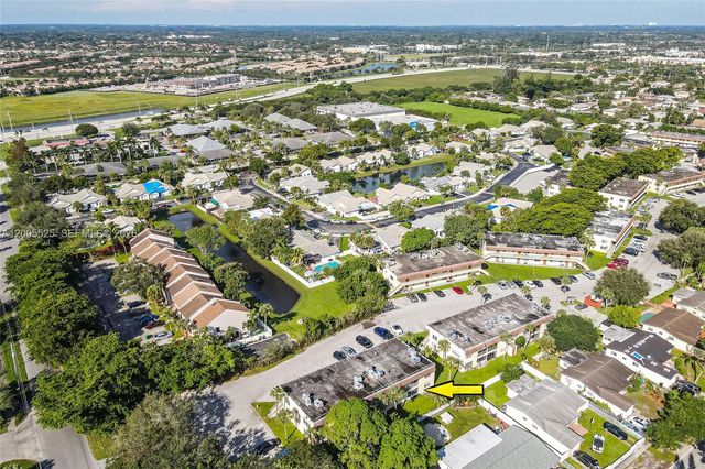 3777 NW 78th Avenue 15A, Davie, FL 33024