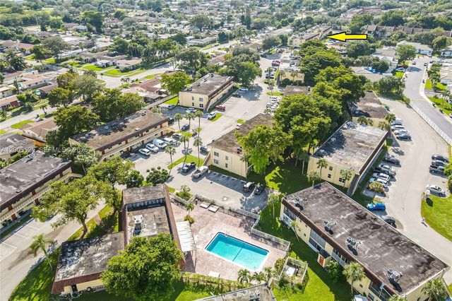 3777 NW 78th Avenue 15A, Davie, FL 33024