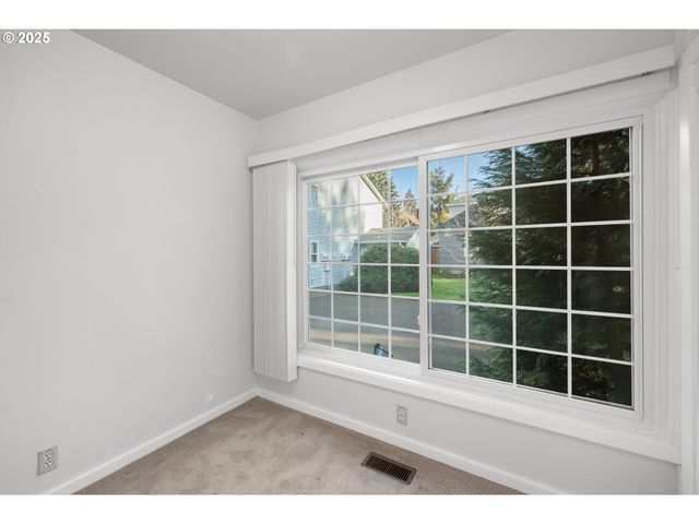 343 Ne JACKSON St, Hillsboro, OR 97124