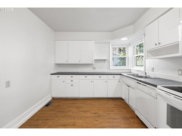 343 Ne JACKSON St, Hillsboro, OR 97124