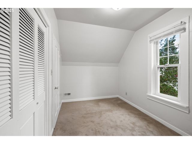 343 Ne JACKSON St, Hillsboro, OR 97124