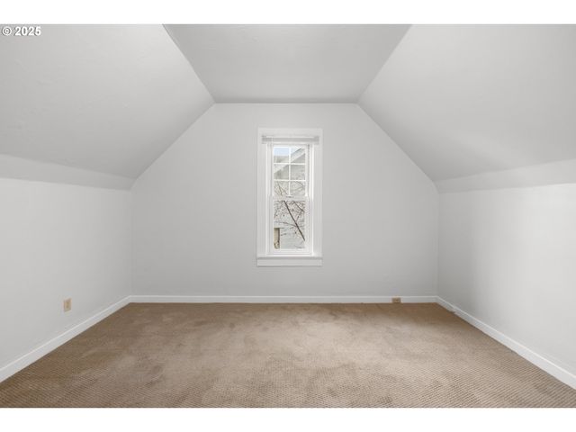 343 Ne JACKSON St, Hillsboro, OR 97124