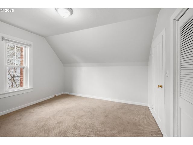 343 Ne JACKSON St, Hillsboro, OR 97124