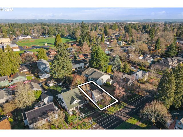 343 Ne JACKSON St, Hillsboro, OR 97124