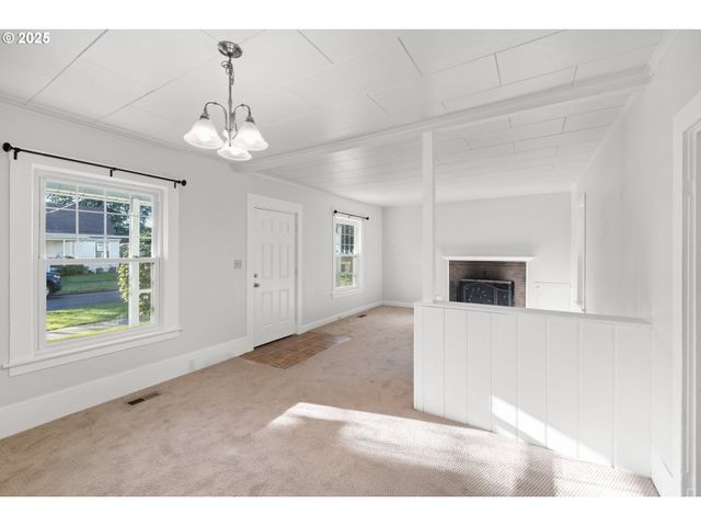 343 Ne JACKSON St, Hillsboro, OR 97124