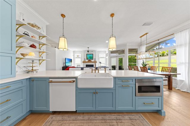 208 WIMBLEDON CIRCLE, Lake Mary, FL 32746