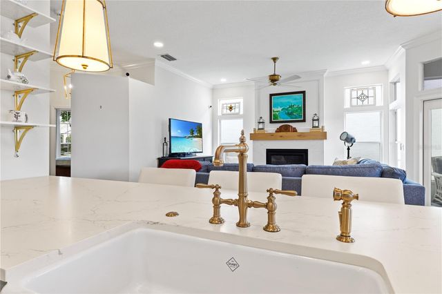 208 WIMBLEDON CIRCLE, Lake Mary, FL 32746