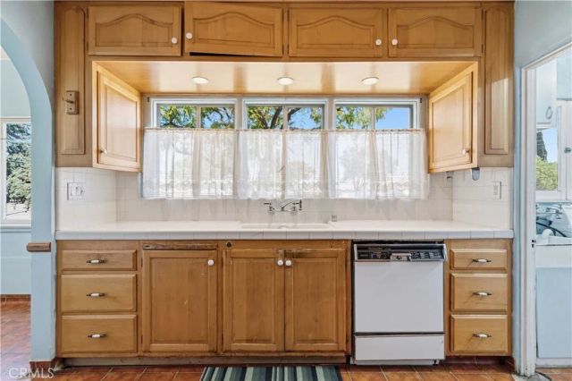 1312 W Orangethorpe, Fullerton, CA 92833