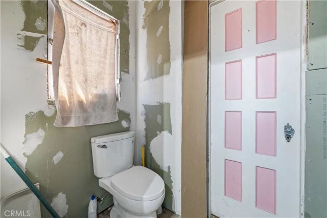 1312 W Orangethorpe, Fullerton, CA 92833