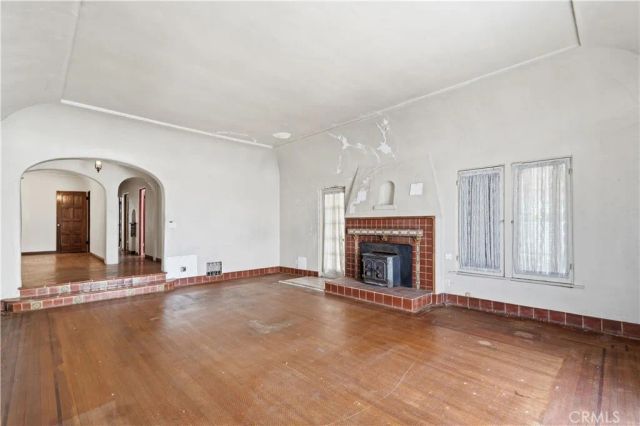 1312 W Orangethorpe, Fullerton, CA 92833