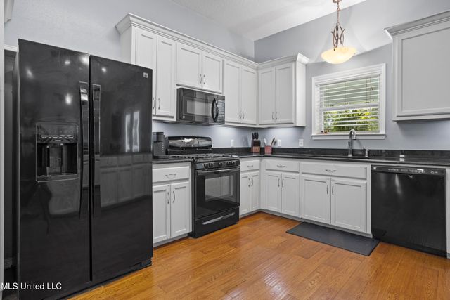 4177 Rue Sanchez, Biloxi, MS 39532