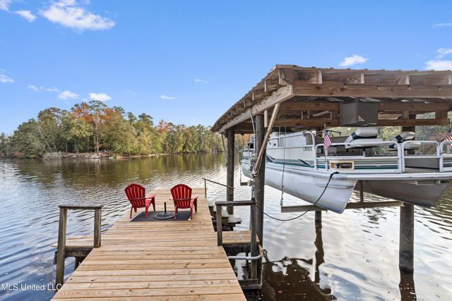 4177 Rue Sanchez, Biloxi, MS 39532