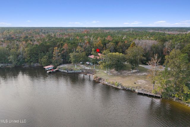 4177 Rue Sanchez, Biloxi, MS 39532