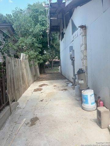 5347 La Cresenta St, San Antonio, TX 78228