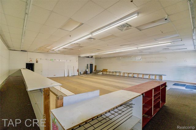 13427 Schaefer Highway, Detroit, MI 48227