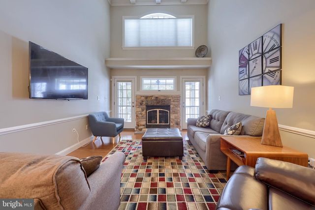 147 FIELDCREST LN, Ephrata, PA 17522