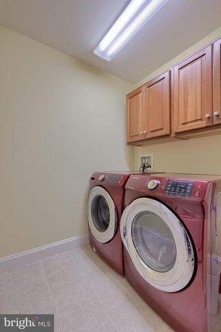 147 FIELDCREST LN, Ephrata, PA 17522