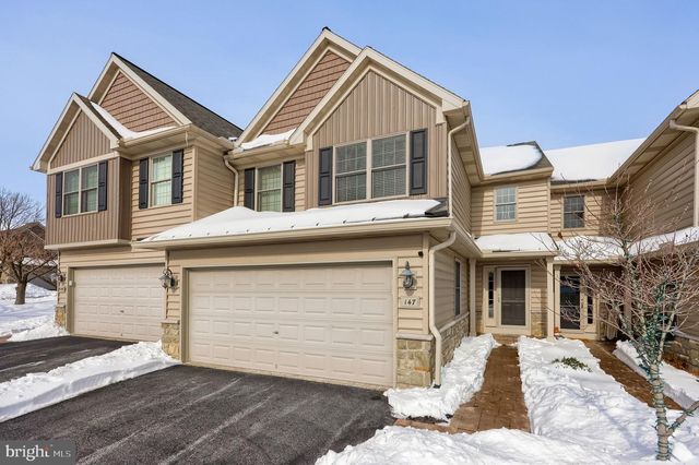 147 FIELDCREST LN, Ephrata, PA 17522