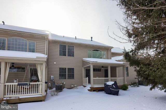 147 FIELDCREST LN, Ephrata, PA 17522