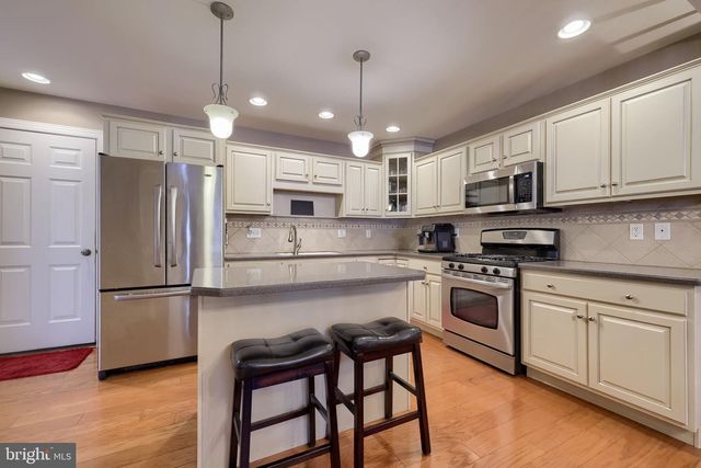 147 FIELDCREST LN, Ephrata, PA 17522