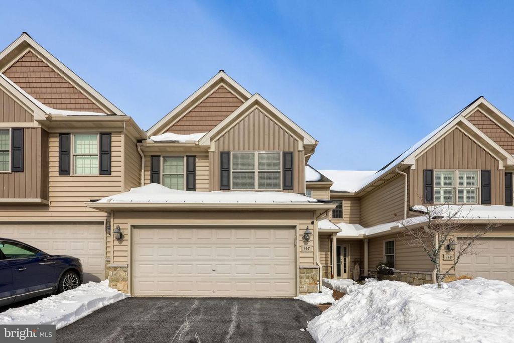 147 FIELDCREST LN, Ephrata, PA 17522