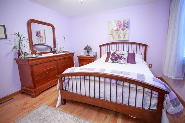 665 Center St 311, Ludlow, MA 01056
