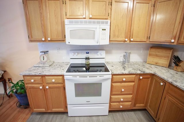 665 Center St 311, Ludlow, MA 01056