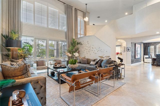 11032 Pine Lodge Trl, Davie, FL 33328