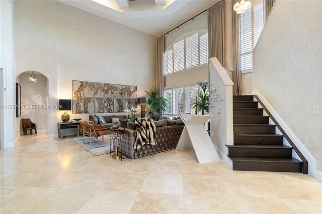 11032 Pine Lodge Trl, Davie, FL 33328