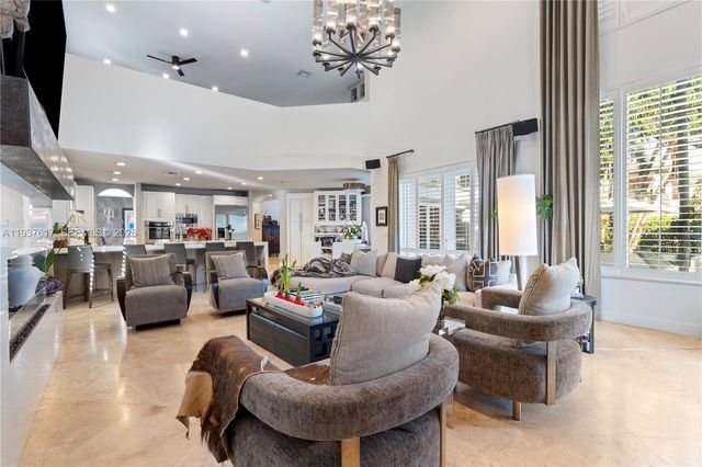 11032 Pine Lodge Trl, Davie, FL 33328