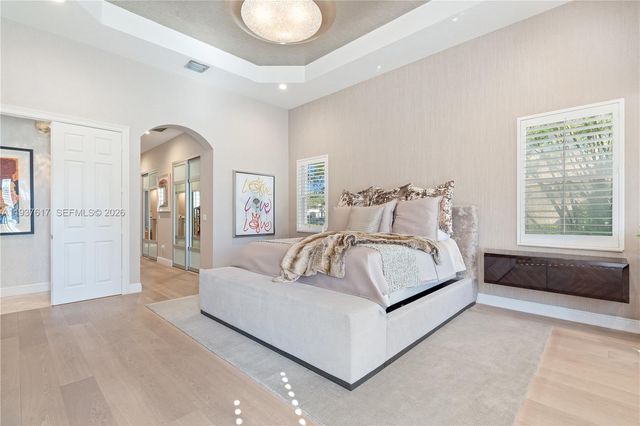 11032 Pine Lodge Trl, Davie, FL 33328