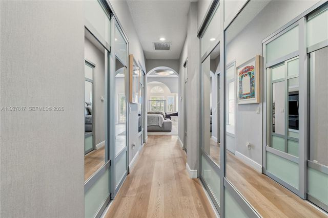 11032 Pine Lodge Trl, Davie, FL 33328