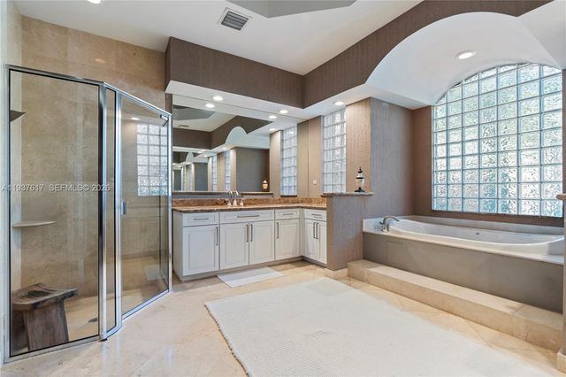 11032 Pine Lodge Trl, Davie, FL 33328