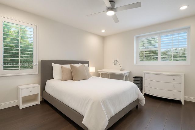 11032 Pine Lodge Trl, Davie, FL 33328