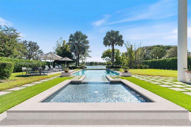 11032 Pine Lodge Trl, Davie, FL 33328