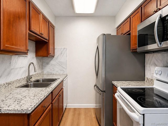 7373 W Florida Ave 15B, Denver, CO 80232