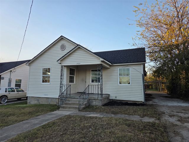 2021 Gurley Avenue, Waco, TX 76706