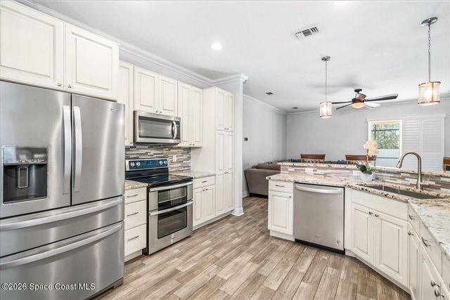 228 Abernathy Circle SE, Palm Bay, FL 32909