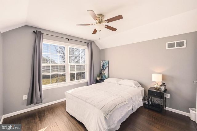 3220 CARBON ST, Whitehall, PA 18052