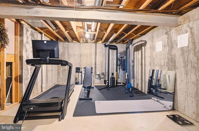 3220 CARBON ST, Whitehall, PA 18052