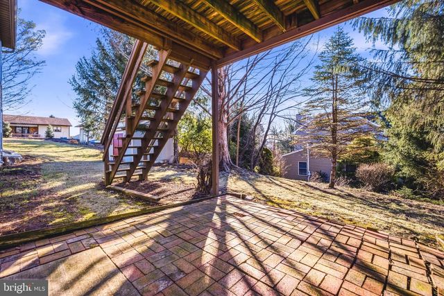 3220 CARBON ST, Whitehall, PA 18052