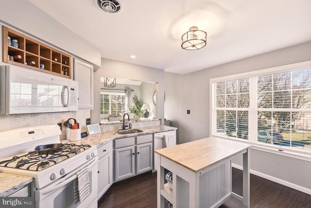 3220 CARBON ST, Whitehall, PA 18052