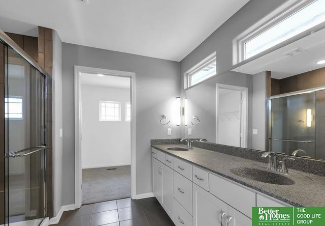 7930 Maxine Drive, Lincoln, NE 68516