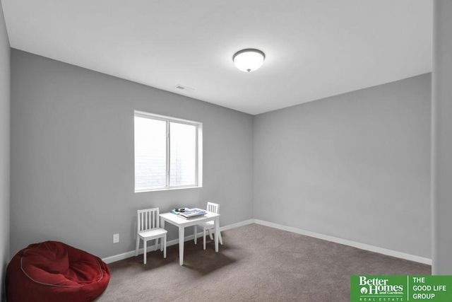 7930 Maxine Drive, Lincoln, NE 68516