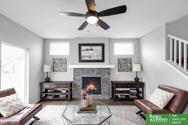 7930 Maxine Drive, Lincoln, NE 68516